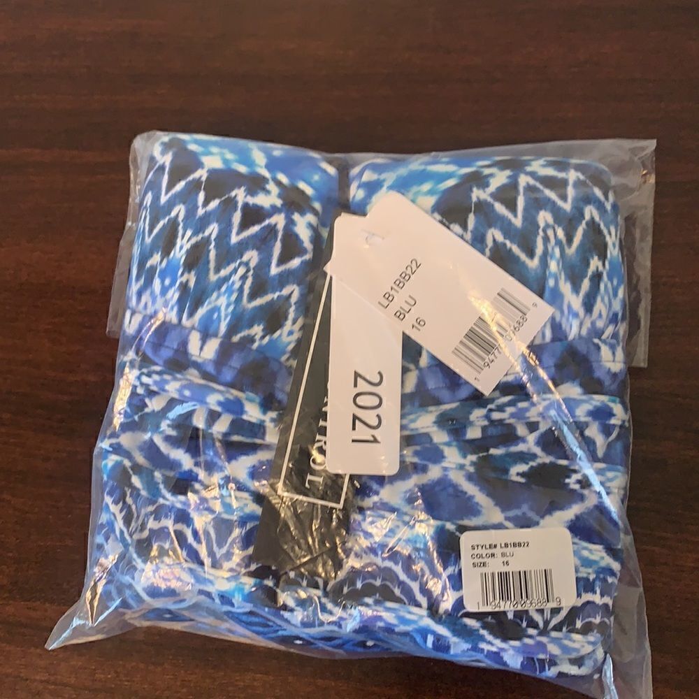 La Blanca Women’s cross back one piece swimsuit size 14 and 16 NWT - Picture 10 of 12